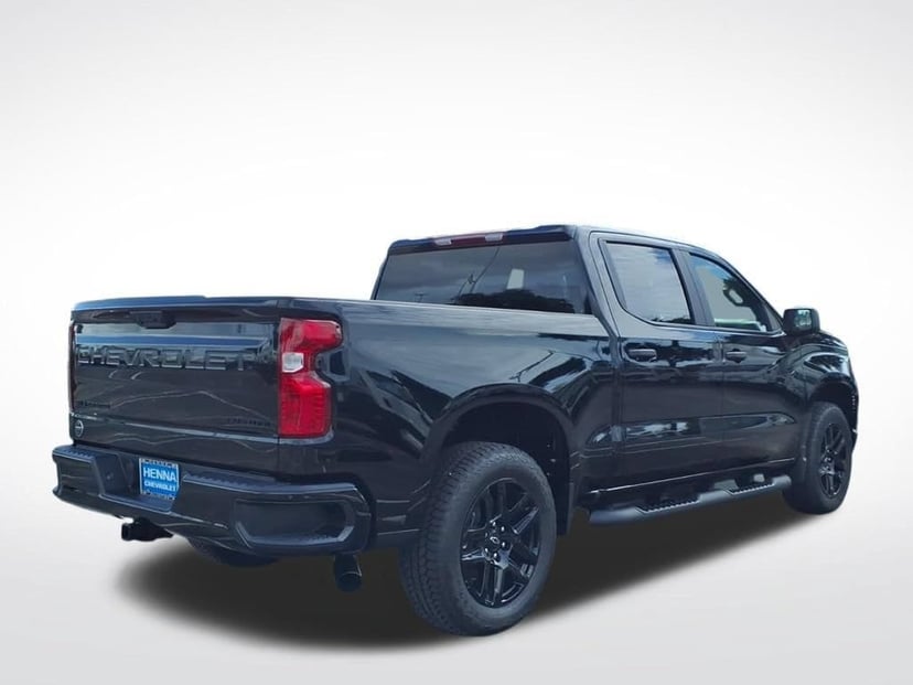 2026 Chevrolet Silverado 1500 - Image 1