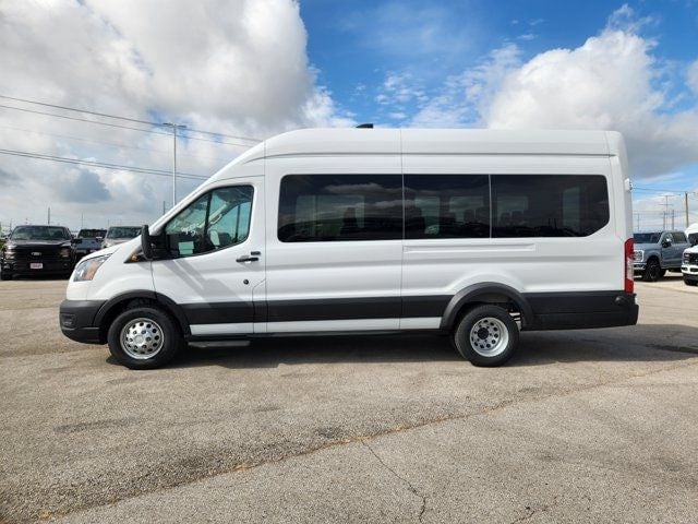 2026 Ford Transit - Image 2