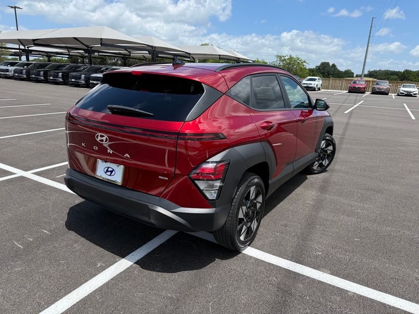 2024 Hyundai Kona - Image 2