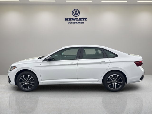 2026 Volkswagen Jetta - Image 2