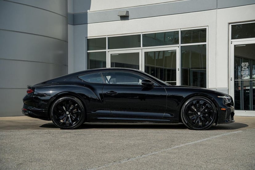 2026 Bentley continental - Image 2