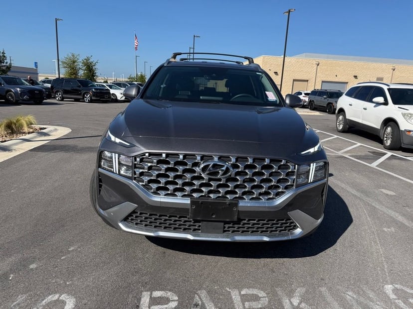 2022 Hyundai Santa Fe - Image 2