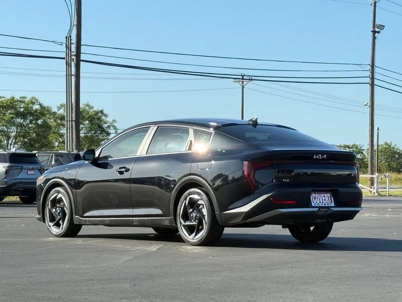 2025 Kia K4 - Image 3