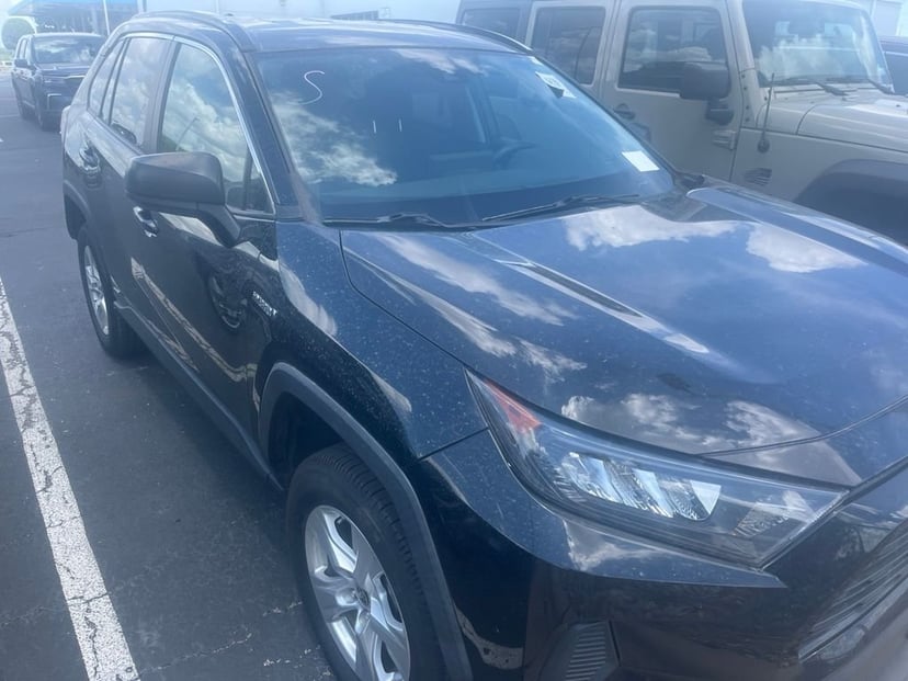 2021 Toyota RAV4 - Image 3