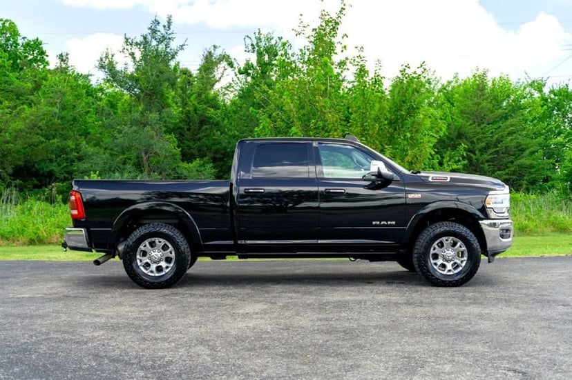 2022 Ram 2500 - Image 3