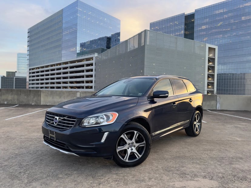 2015 Volvo XC60 - Image 1