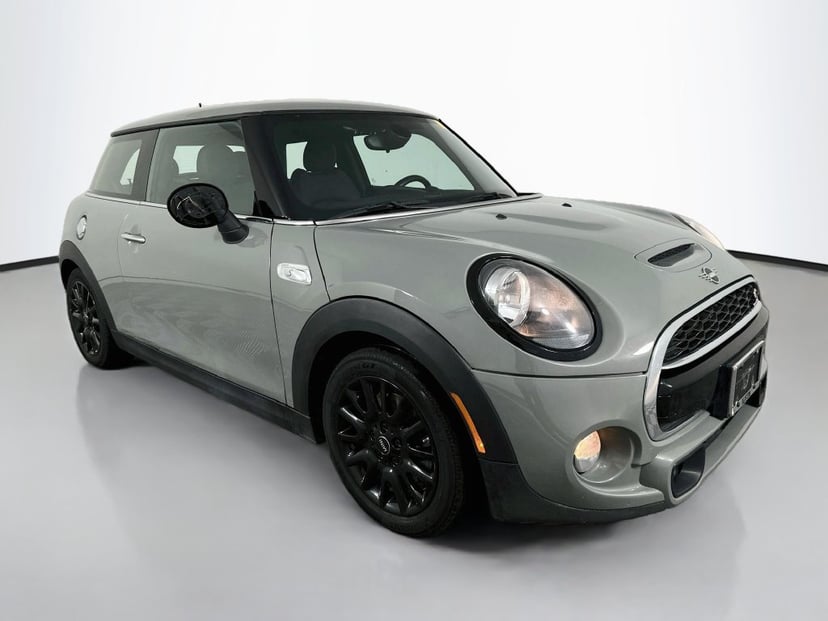 2019 MINI Hardtop - Image 1