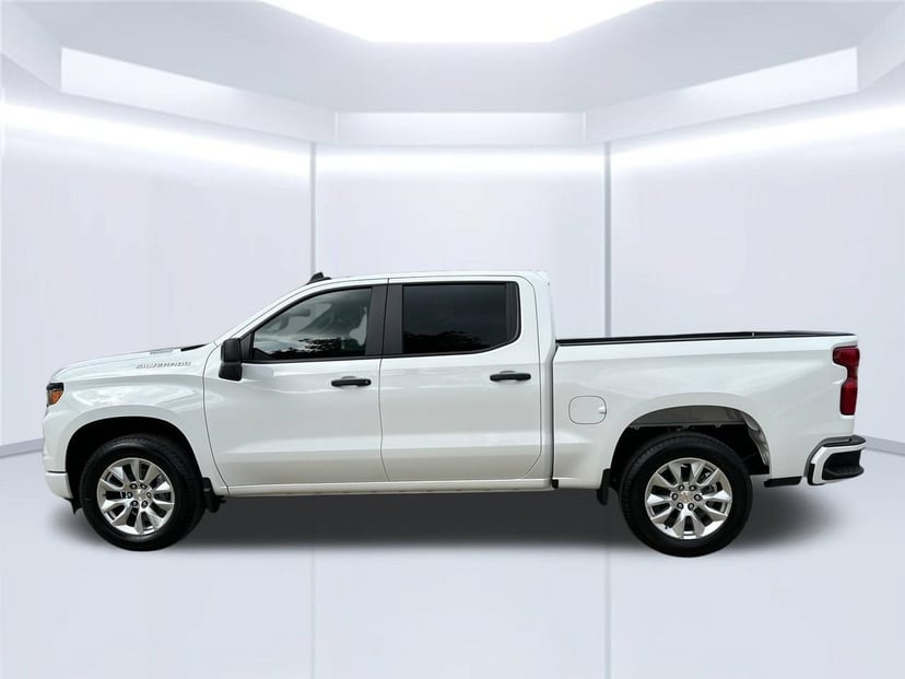 2026 Chevrolet Silverado 1500 - Image 1
