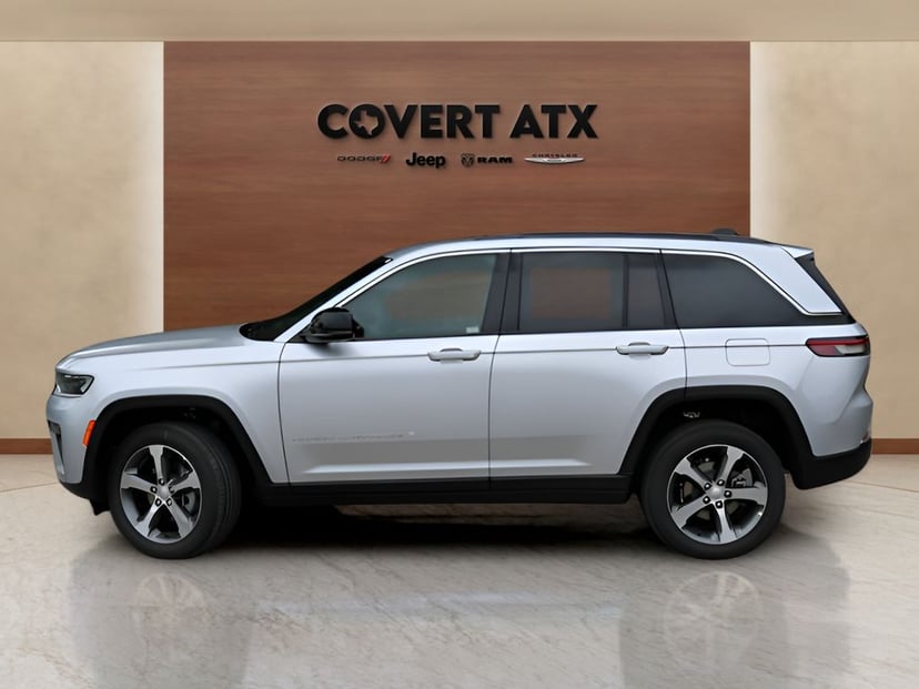 2026 Jeep Grand Cherokee - Image 2