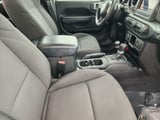 2023 Jeep Wrangler - Preview 13