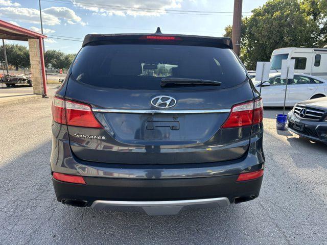 2015 Hyundai Santa Fe - Image 3
