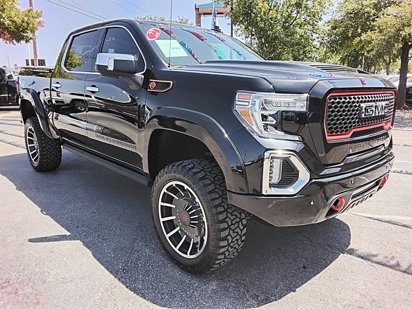 2022 GMC Sierra 1500 - Image 1