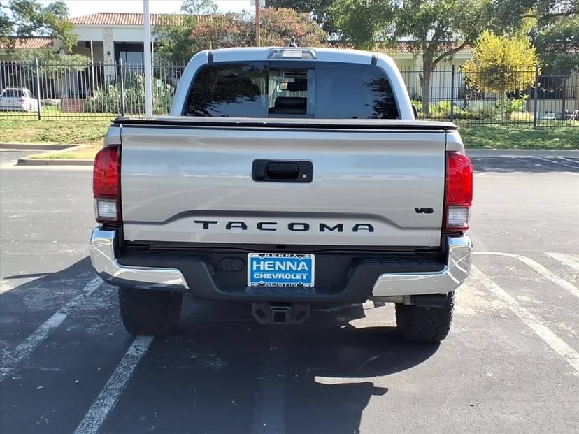 2021 Toyota Tacoma - Image 3