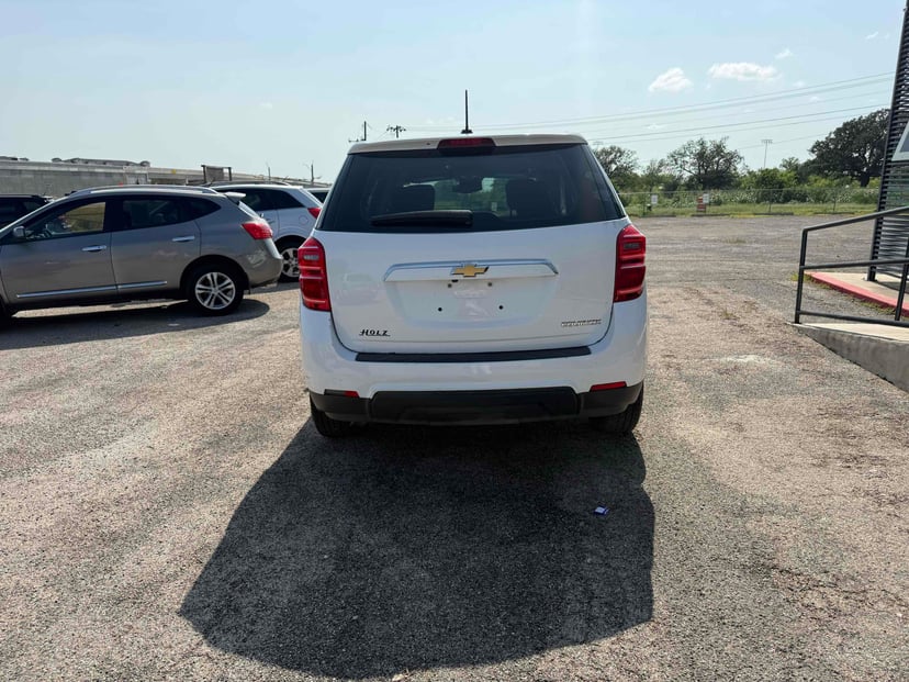 2017 Chevrolet Equinox - Image 2