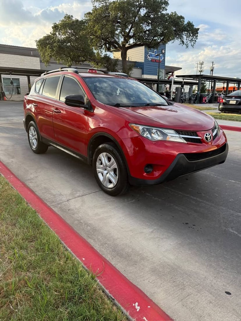 2015 Toyota RAV4 - Image 1