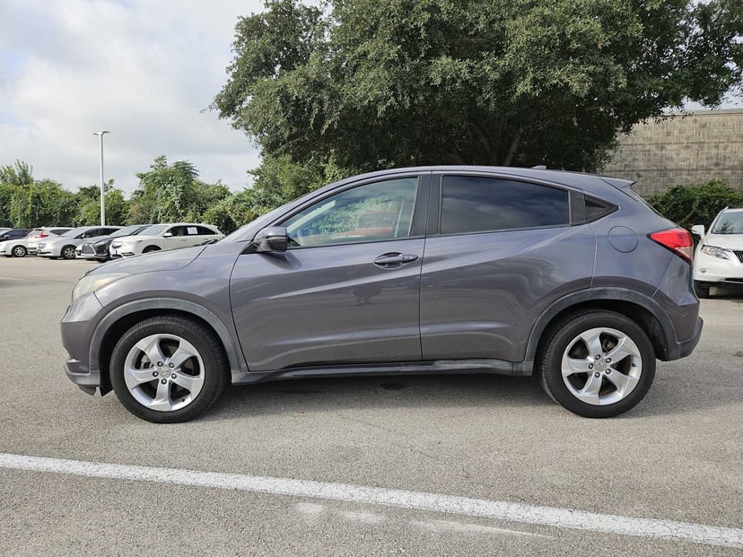 2016 Honda HR-V - Image 2