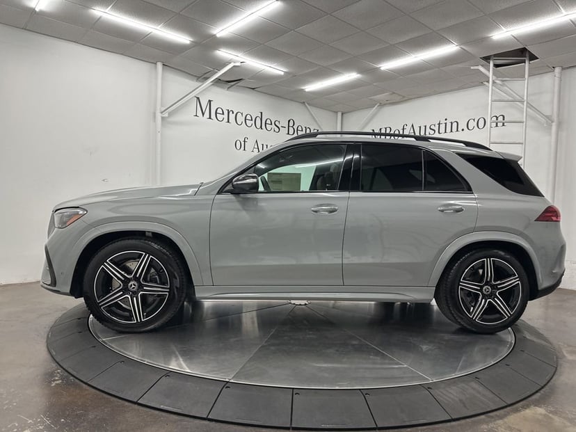 2026 Mercedes-Benz GLE - Image 3