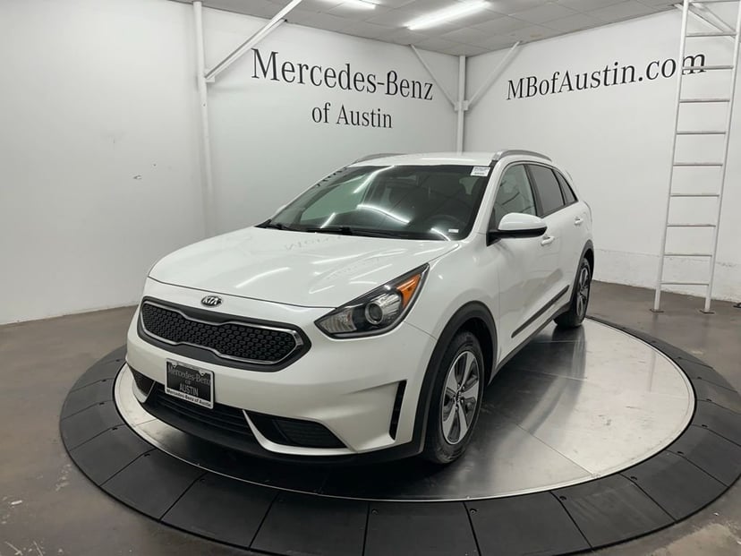 2019 Kia Niro - Image 1
