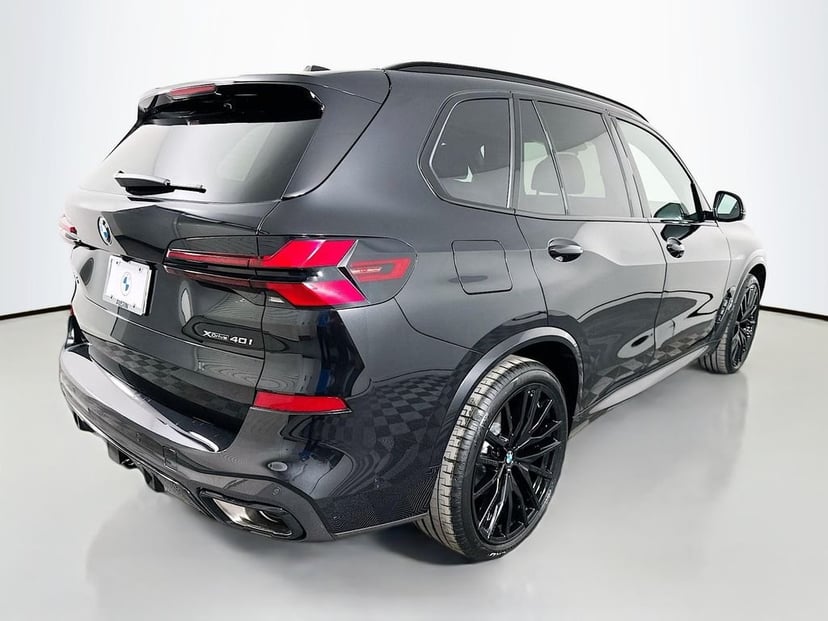 2026 BMW X5 - Image 2
