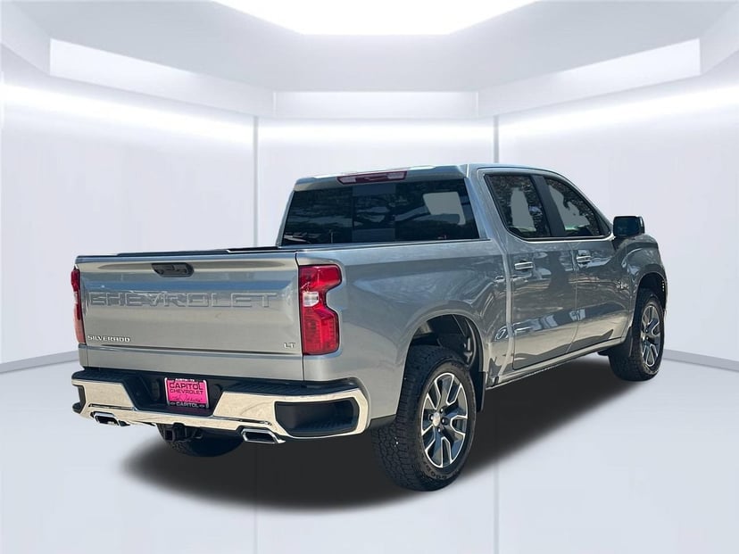 2026 Chevrolet Silverado 1500 - Image 3