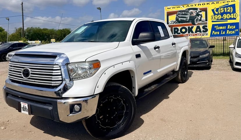 2016 Toyota Tundra - Image 2