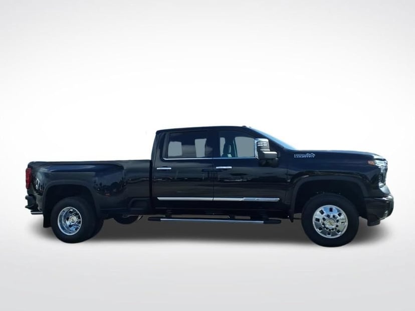 2026 Chevrolet Silverado 3500 HD - Image 1