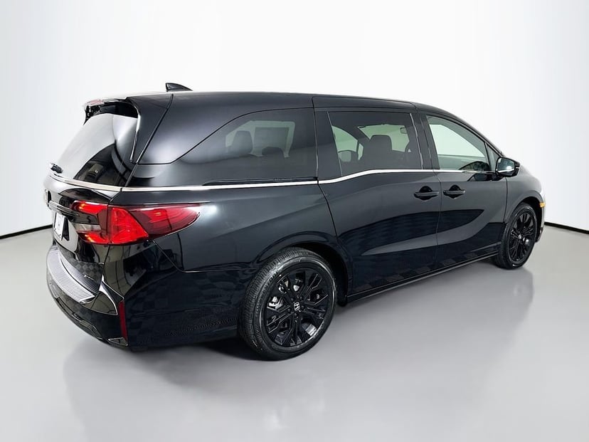 2026 Honda Odyssey - Image 3