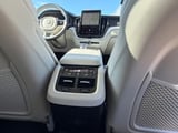 2027 Volvo XC60 - Preview 11