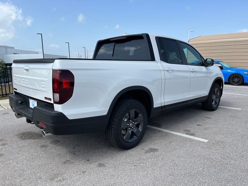 2026 Honda Ridgeline - Image 2