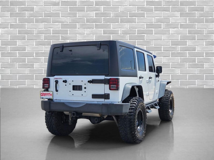 2015 Jeep Wrangler Unlimited - Image 2