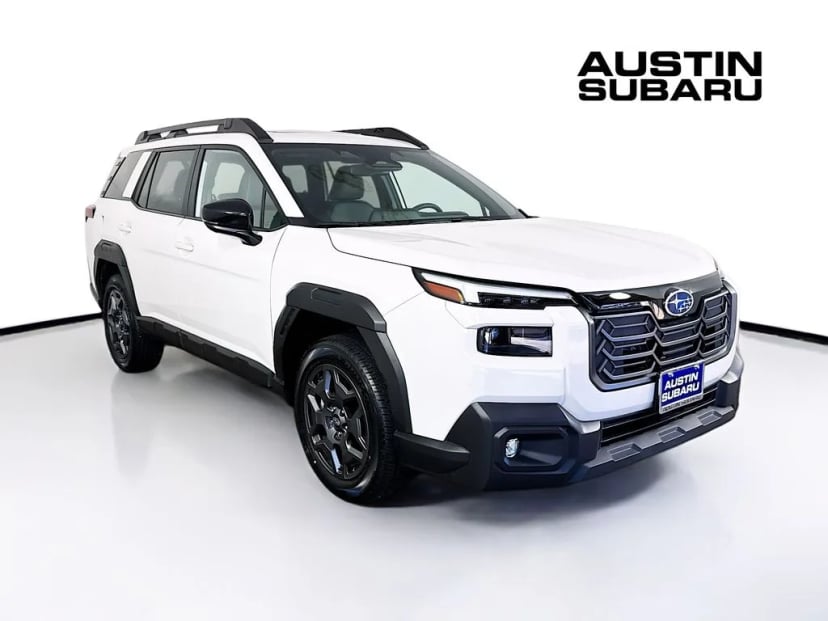 2026 Subaru Outback Premium 4D Sport Utility White - Image 2