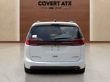 2027 Chrysler Pacifica - Preview 4
