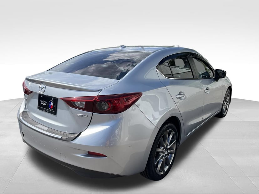 2018 Mazda Mazda3 - Image 2