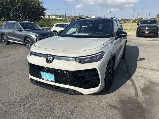 2026 Volkswagen Tiguan - Image 1