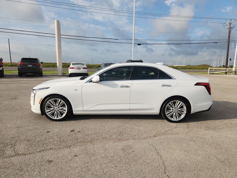 2023 Cadillac CT4 - Image 3