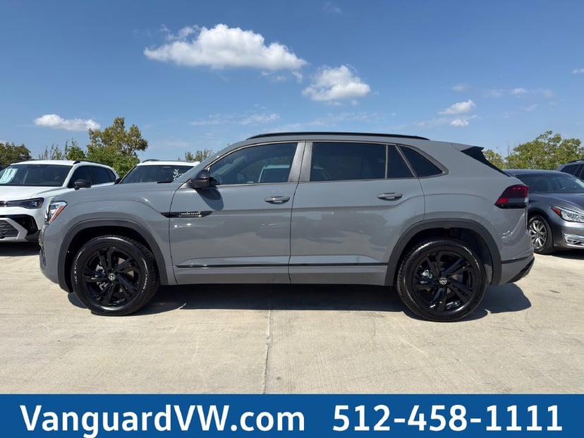 2026 Volkswagen Atlas Cross Sport - Image 1