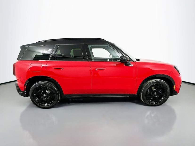2027 MINI Countryman - Image 2