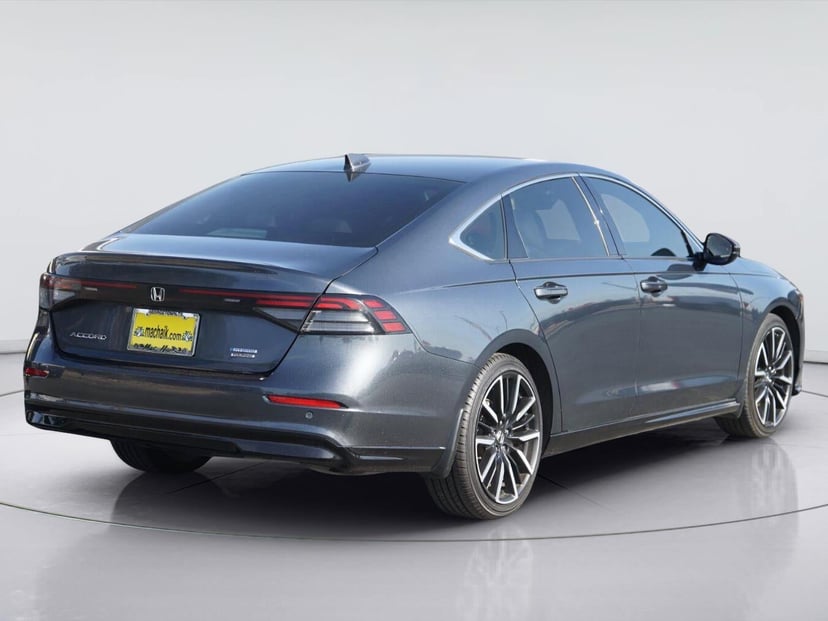 2023 Honda Accord - Image 3