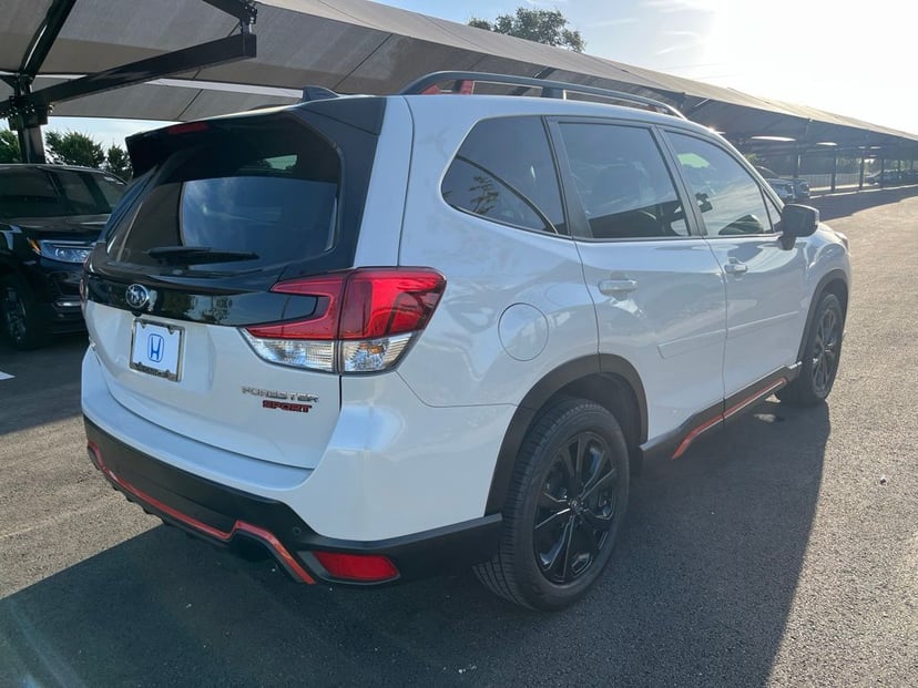2024 Subaru Forester - Image 3