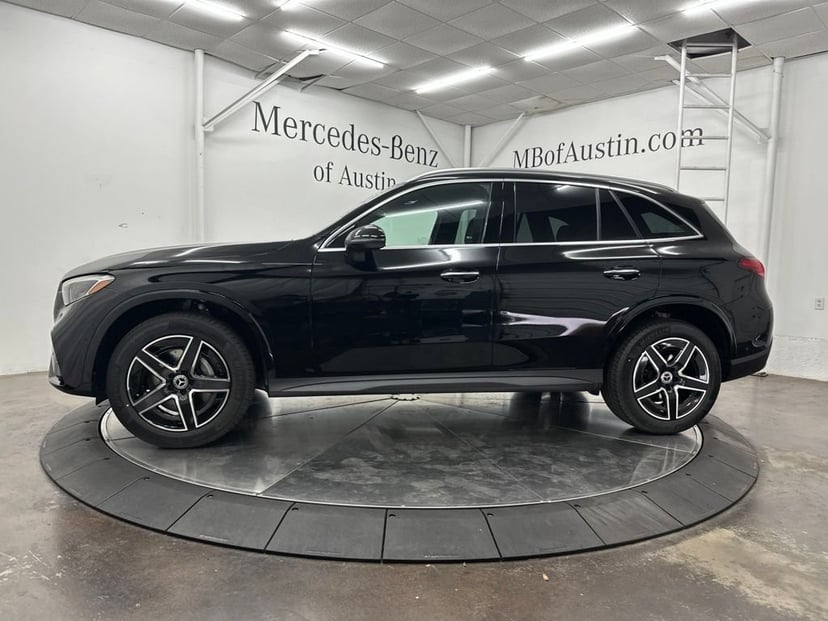 2026 Mercedes-Benz GLC - Image 3