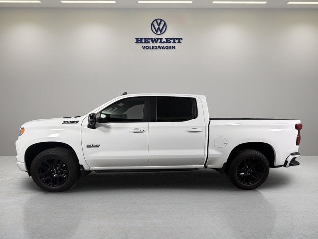 2025 Chevrolet Silverado - Image 2
