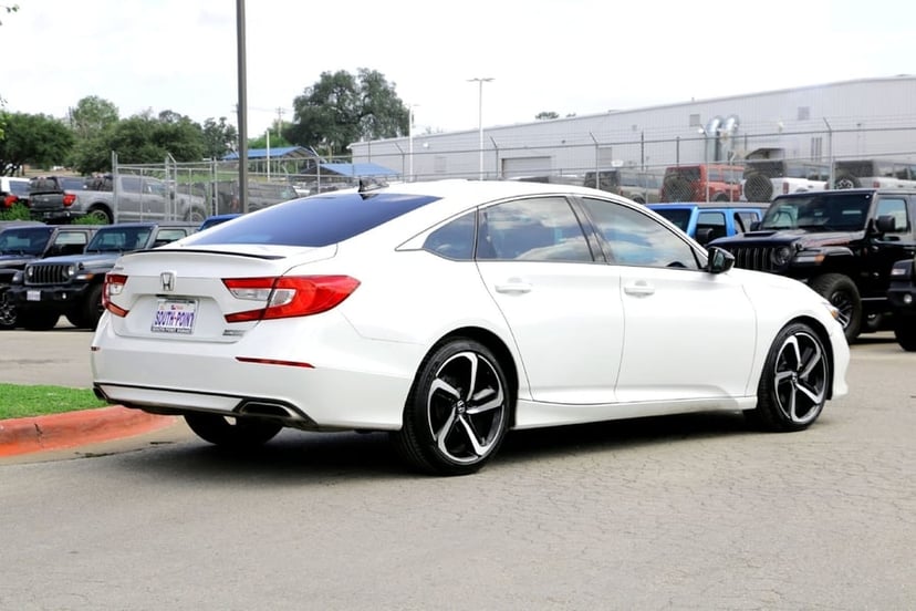 2021 Honda Accord - Image 2