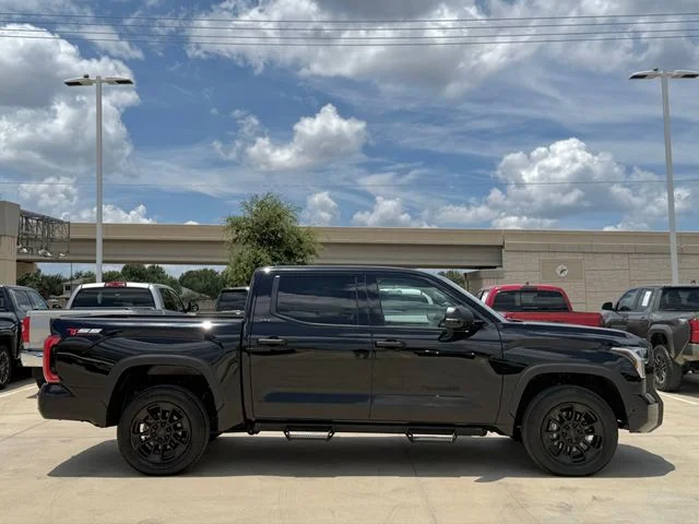 2023 Toyota Tundra - Image 2