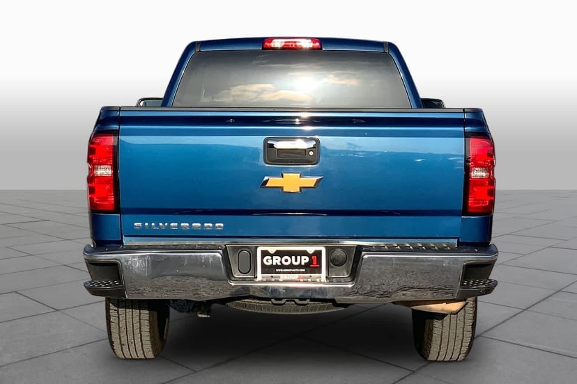 2016 Chevrolet Silverado - Image 3