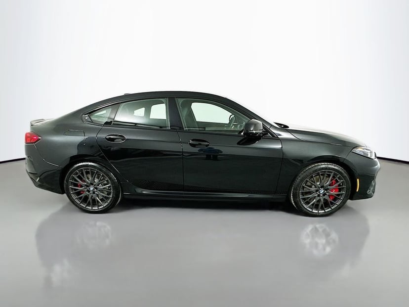 2025 BMW 2-series - Image 3