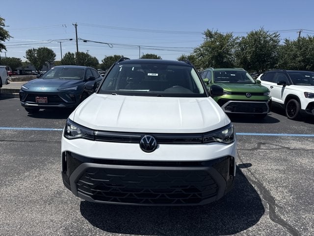 2026 Volkswagen Taos - Image 3