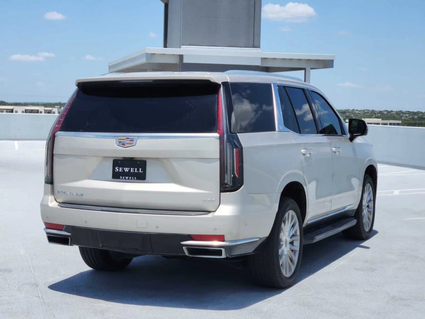 2021 Cadillac Escalade - Image 2