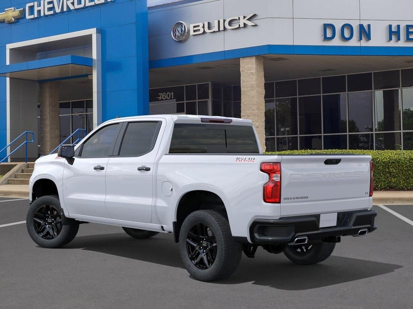 2026 Chevrolet Silverado 1500 - Image 2
