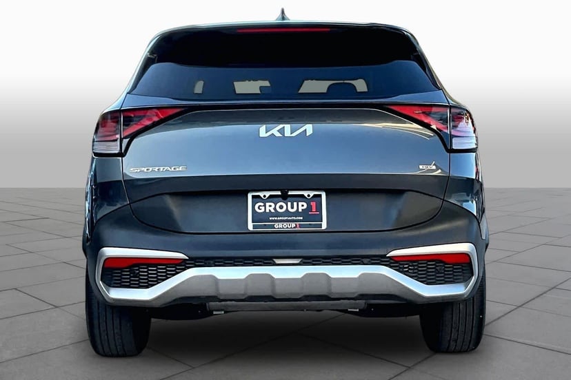 2023 Kia Sportage - Image 2