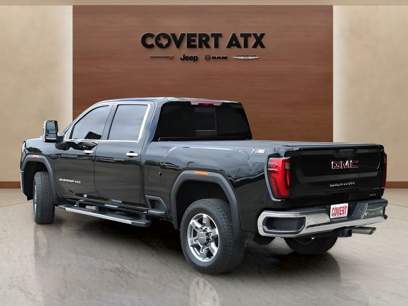 2025 GMC Sierra 2500HD - Image 3
